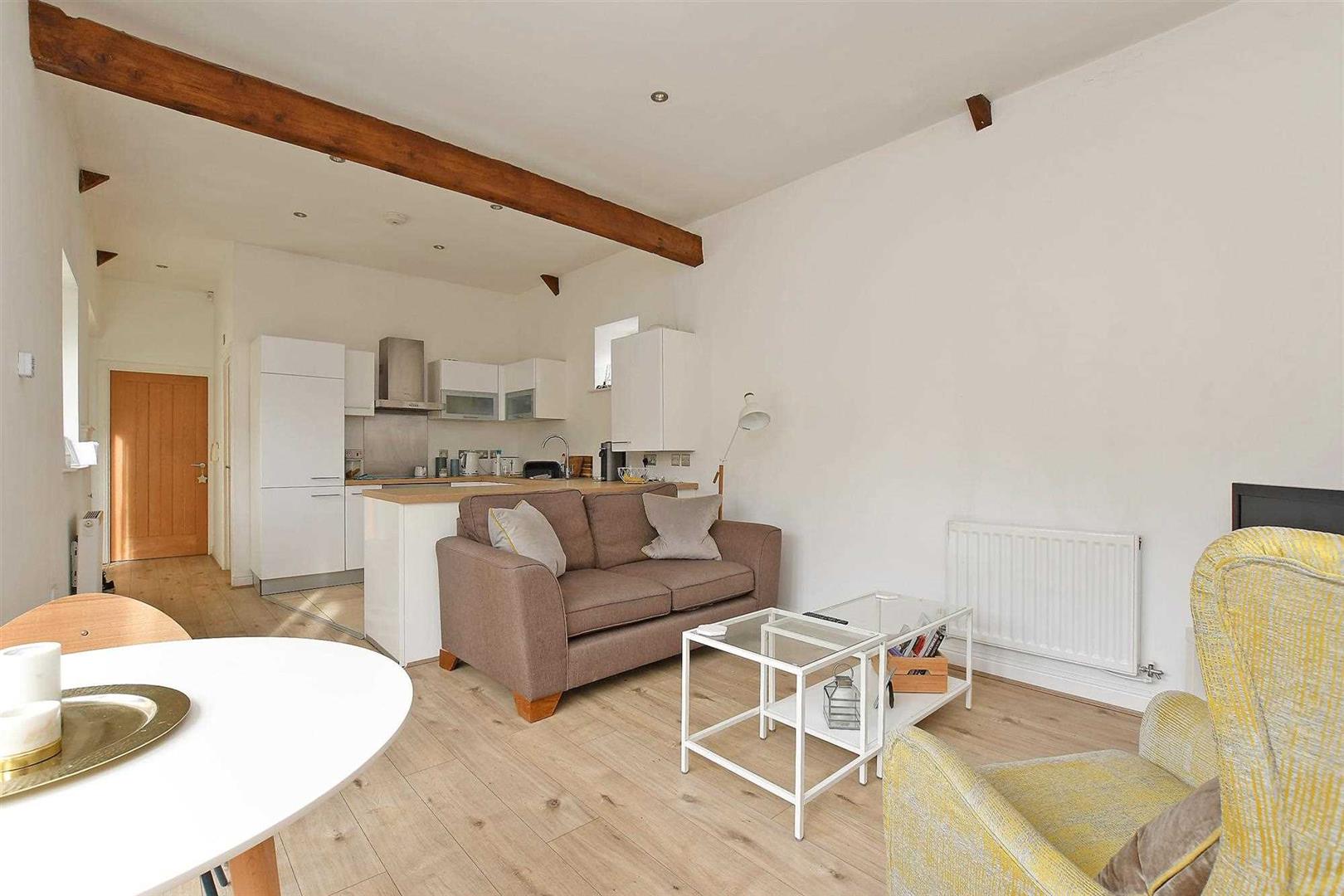2 bed property in Farriers Cottage, Birdholme Farm, Chesterfield